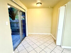 8809 Dawnridge Cir in Austin, TX - Building Photo - Building Photo