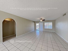 11002 N 65th Ave in Glendale, AZ - Building Photo - Building Photo