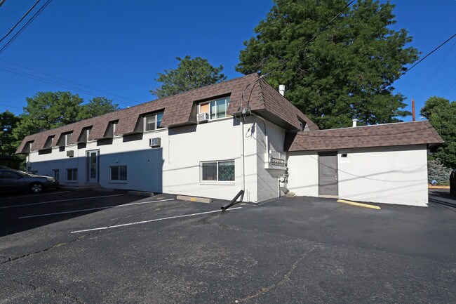 5290 S Huron Way in Littleton, CO - Foto de edificio - Building Photo