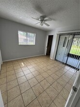 9279 Tacoma Ave in Englewood, FL - Building Photo - Building Photo