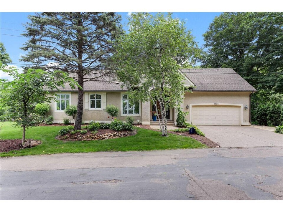 3825 Northome Ave in Wayzata, MN - Building Photo