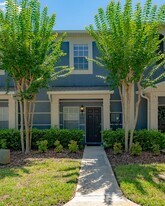 3581 Wilshire Way Rd in Orlando, FL - Building Photo