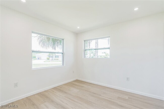 property at 13724 River Forest Dr