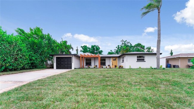 2409 Tulip St in Sarasota, FL - Building Photo - Building Photo