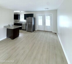 2424 Louisiana St in Wilmington, NC - Building Photo - Building Photo