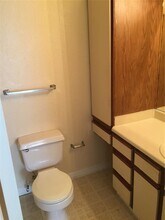 1021 S Hiawassee Rd in Orlando, FL - Building Photo - Building Photo