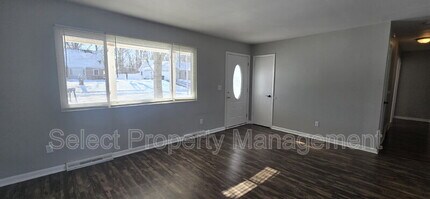 2327 Deerwood Dr in Fort Wayne, IN - Building Photo - Building Photo