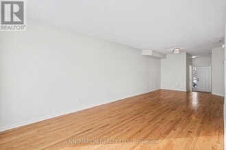 1008 Klondike Rd in Ottawa, ON - Building Photo - Building Photo