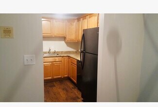 20 Kingswood Dr in Abington, MA - Foto de edificio - Building Photo