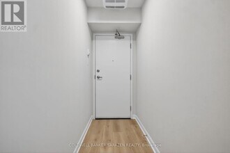 301 Glenroy Gilbert Dr in Ottawa, ON - Building Photo - Building Photo