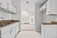 2730 Bear Springs Dr in San Antonio, TX - Building Photo - Building Photo