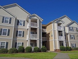 Avon Crossings Apartments