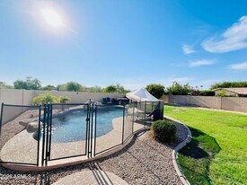 14826 N 92nd Pl in Scottsdale, AZ - Building Photo