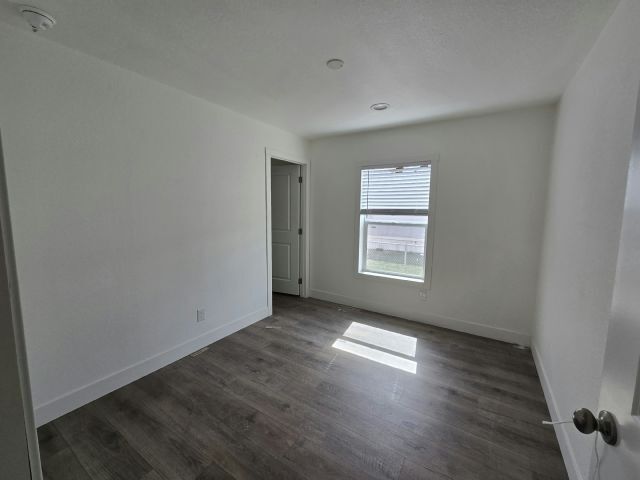 3401 N Walnut Rd in Las Vegas, NV - Building Photo - Building Photo