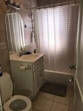 52 Frederick Ave, Unit Second floor apartment in Medford, MA - Building Photo - Building Photo