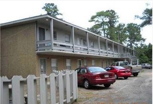 626 Magnolia Dr Apartments