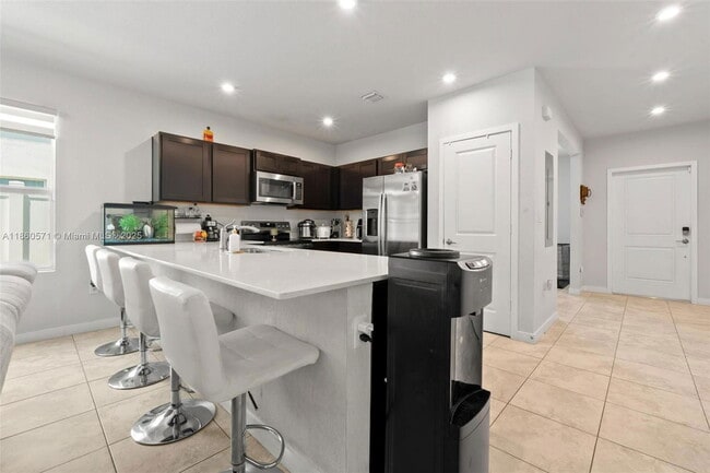 610 NW 11th Ave in Miami, FL - Building Photo - Building Photo