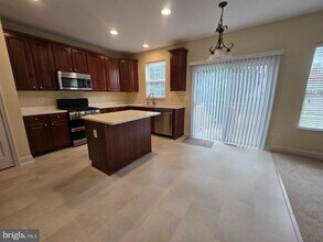 116 Douglas Dr in Stafford, VA - Building Photo - Building Photo