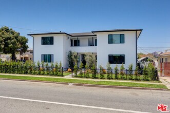 2845 Redondo Blvd in Los Angeles, CA - Building Photo - Building Photo