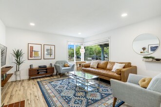 8626 13th Ave SW in Seattle, WA - Building Photo - Building Photo