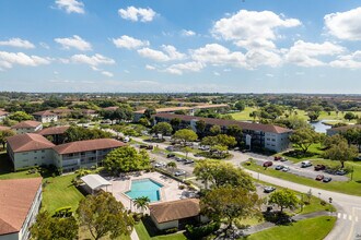 Ivanhoe West At Century Village in Pembroke Pines, FL - Building Photo - Building Photo