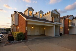 5100 Verde Valley Ln in Dallas, TX - Building Photo