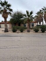 220 Rio Tinto Dr in El Paso, TX - Building Photo