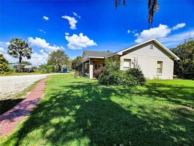 70 Powell Rd in Winter Haven, FL - Building Photo - Building Photo