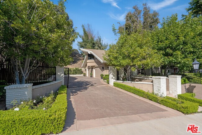 property at 16101 Valley Meadow Pl