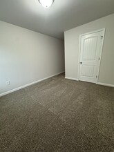 6328 Pne Sta Dr in Lula, GA - Building Photo - Building Photo