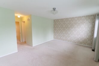 2151 Forest Gate Park in Oakville, ON - Building Photo - Building Photo