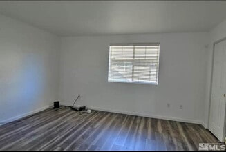 425 Holcomb Ave in Reno, NV - Building Photo - Building Photo