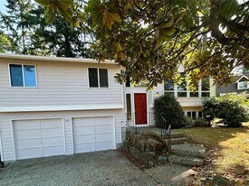 202 Vashon Ave SE in Renton, WA - Building Photo