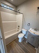 6208 Dark Hollow Rd in Medford, OR - Building Photo - Building Photo