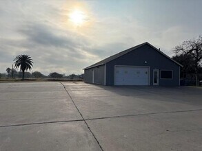 3278 N Main St in Ingleside, TX - Building Photo - Building Photo