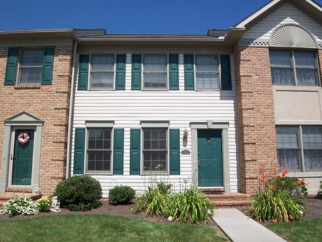 property at 521 Cobblestone Ln