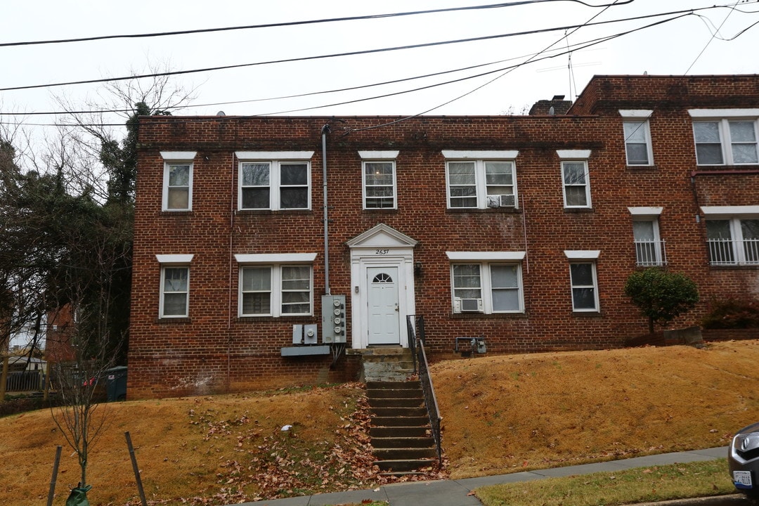 2637 30th St SE in Washington, DC - Building Photo
