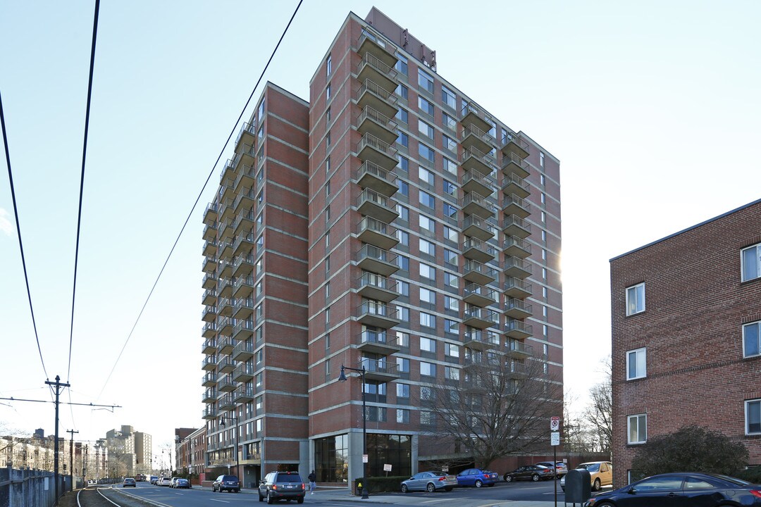 2000 Commonwealth-Brighton in Brighton, MA - Building Photo