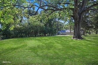 4 Acorn Ln in Yorkville, IL - Building Photo - Building Photo