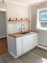 127 Front St, Unit Floor 2 in Middletown, CT - Foto de edificio - Building Photo