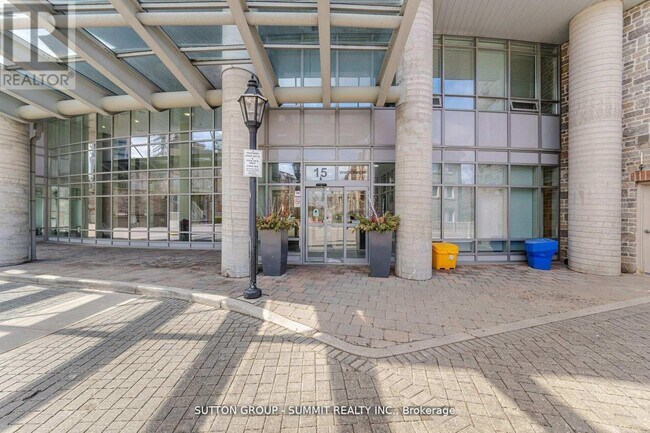 15 Windermere Ave in Toronto, ON - Building Photo - Building Photo