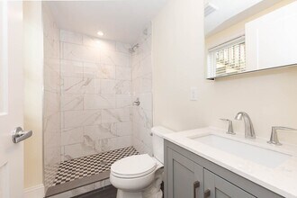 57-59-59 Catherine St in Boston, MA - Building Photo - Building Photo