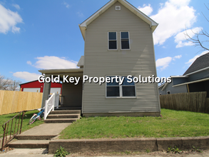 1426 Walnut St in Anderson, IN - Foto de edificio - Building Photo