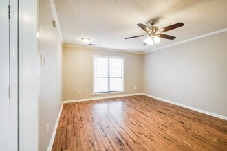 938 Pheasant Hollow Dr in Memphis, TN - Building Photo - Building Photo