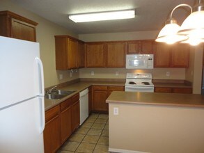 1425 N Thunderbird Ave in Gilbert, AZ - Building Photo - Building Photo
