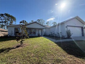 49 Pilgrim Dr in Palm Coast, FL - Building Photo
