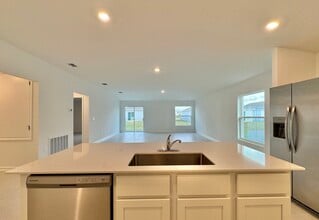 3083 Totem Rd in Eagle Lake, FL - Building Photo - Building Photo