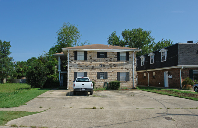 4621 Yale St in Metairie, LA - Building Photo - Building Photo