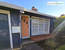 4419 NE 74th Ave in Portland, OR - Building Photo