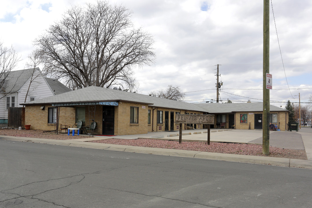 1467 Joliet St in Aurora, CO - Building Photo